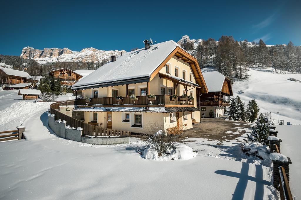 Taela Apartments San Cassiano  Luaran gambar