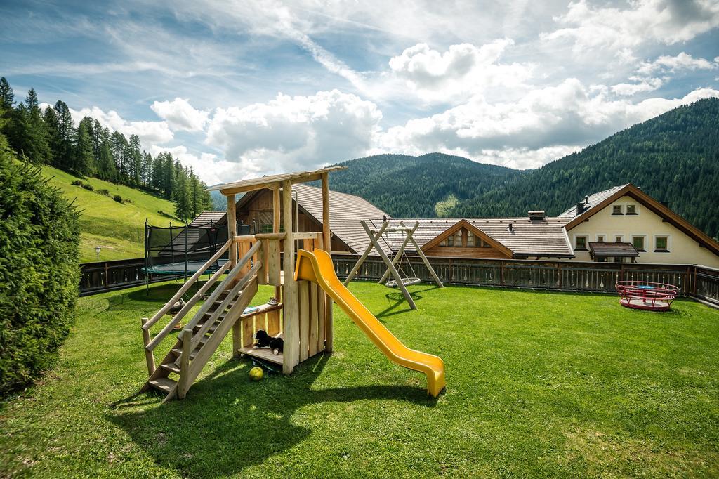 Taela Apartments San Cassiano  Luaran gambar